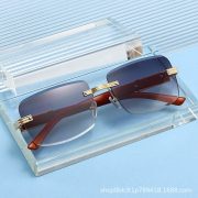 Men's Euro-American Style Cross-Border Leopard Accent Rimless Edge-Cut Sunglasses - Premium Business Wood-Grain Metal Square Frame - Image 2